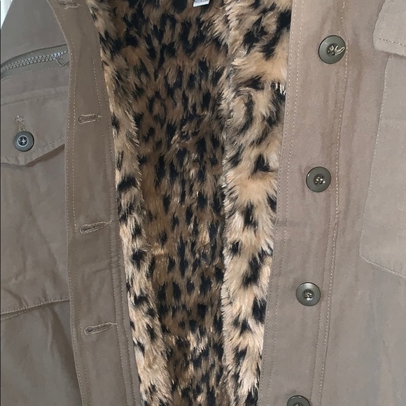 Tan/Green Leopard Print Utility Jacket - Picture 3 of 5